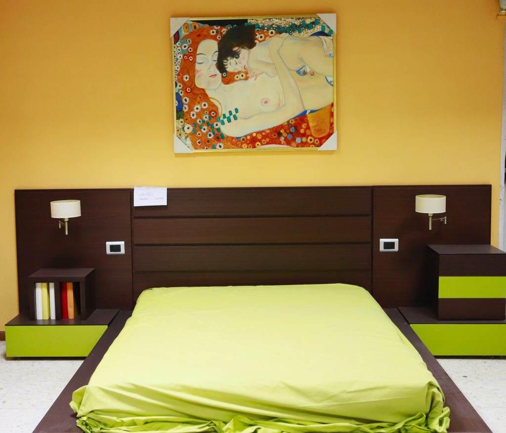 cama tatami wengue verde cuadro desnudo