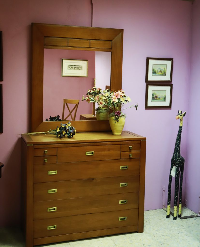 comoda madera espejo pino jirafa