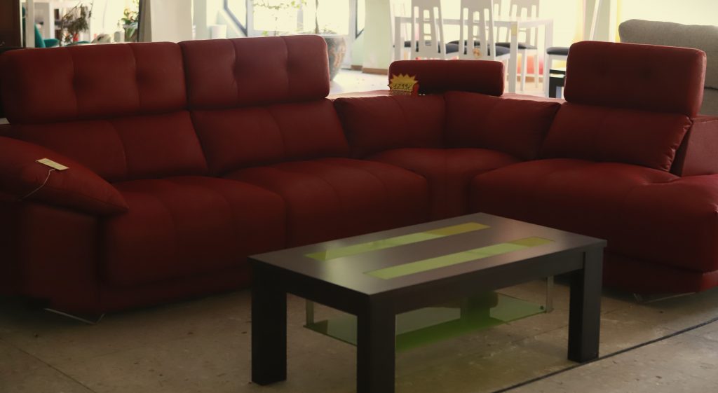 sofa esquina cuero rojo chaislonge abatible